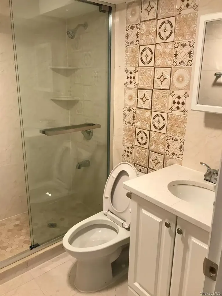 14849 58th Road Flushing NY 11355