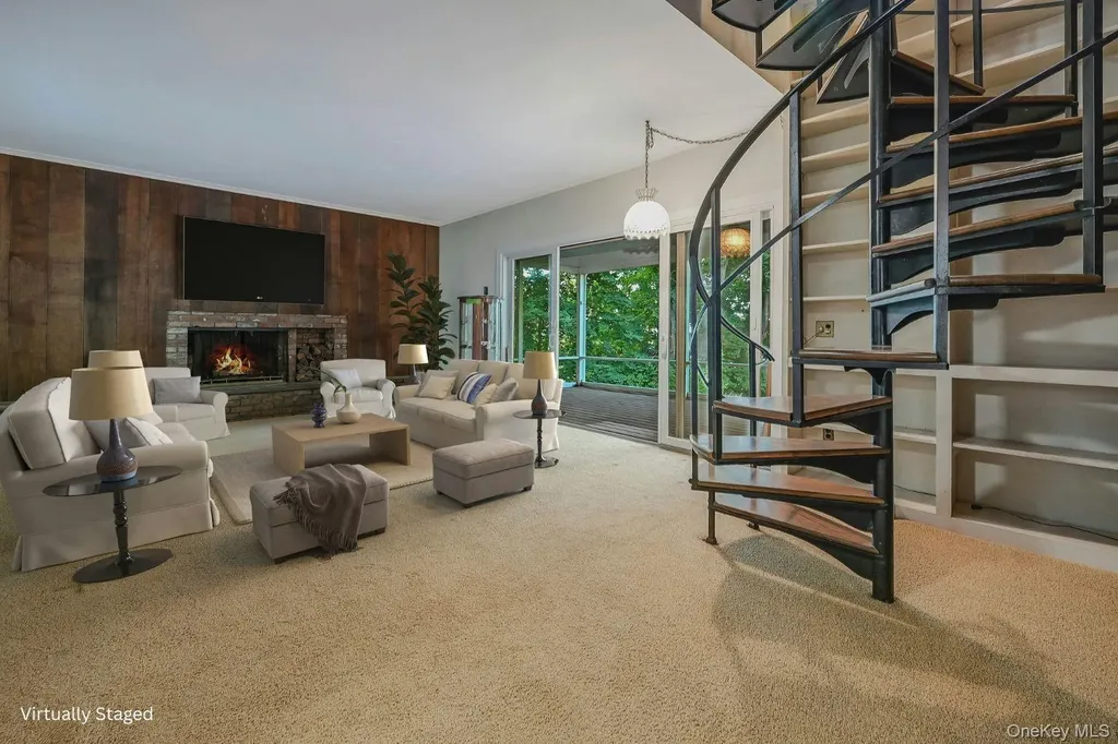 825 Munn Lane Orient NY 11957