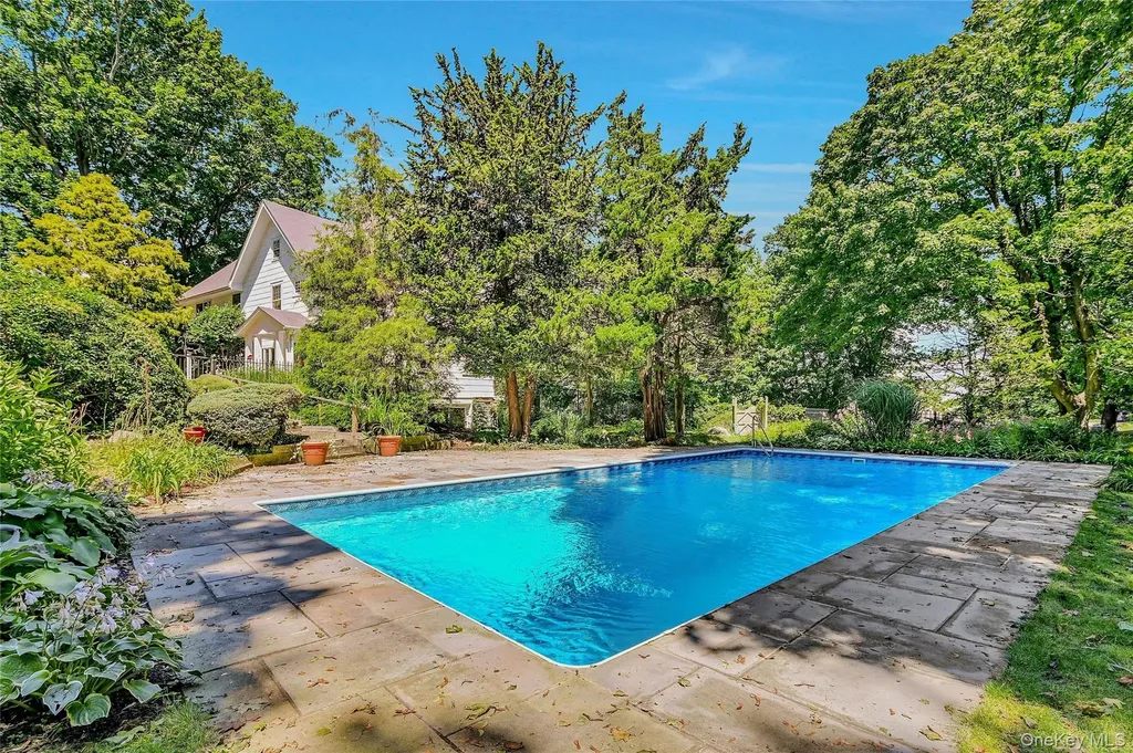 825 Munn Lane Orient NY 11957