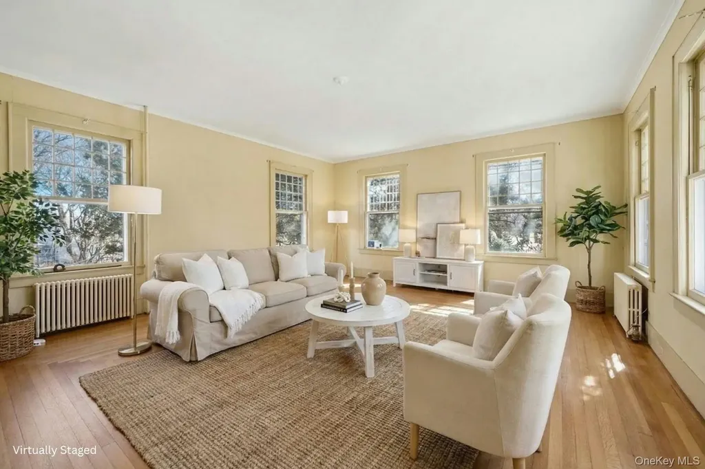 825 Munn Lane Orient NY 11957