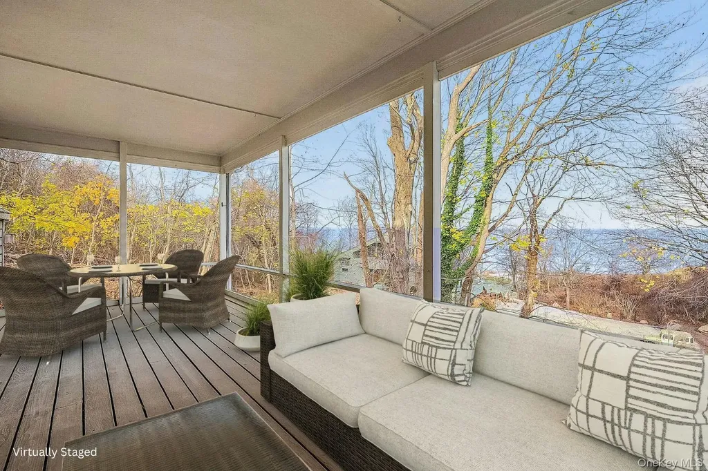 825 Munn Lane Orient NY 11957
