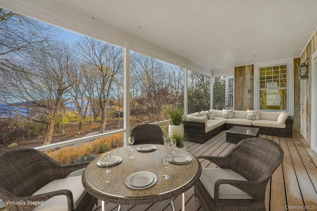 825 Munn Lane Orient NY 11957