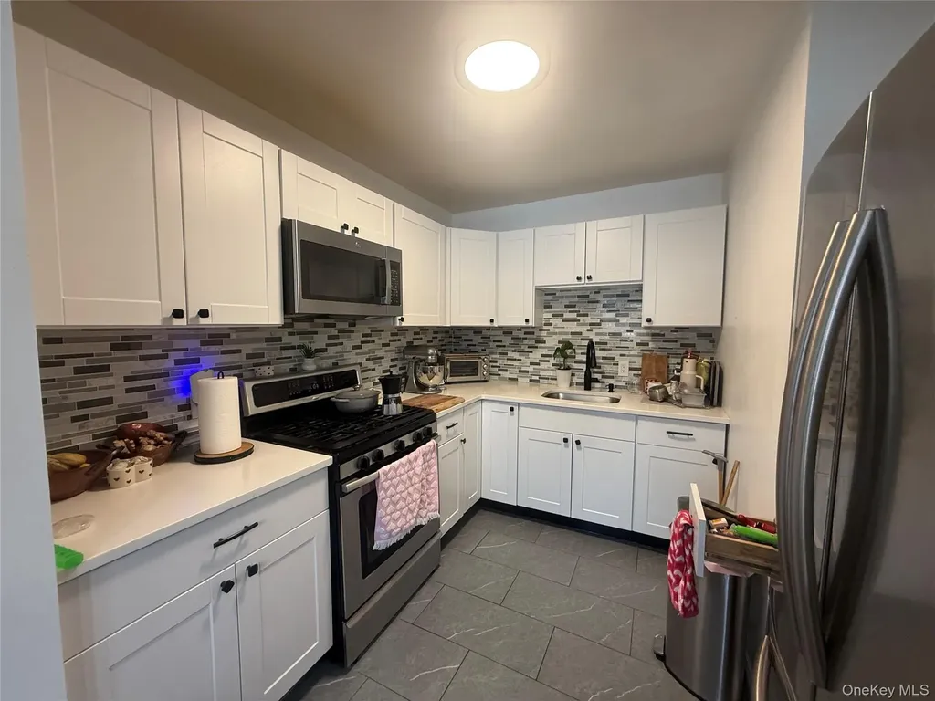 2171 Arthur Avenue Bronx NY 10457