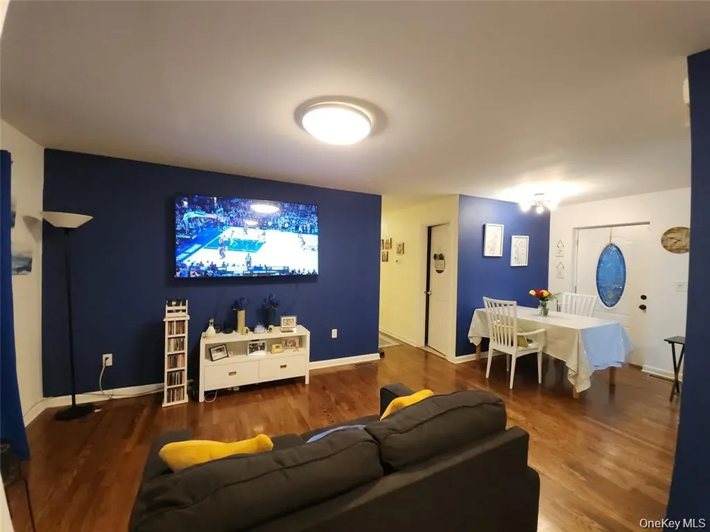 101 Longstreet Avenue Bronx NY 10465