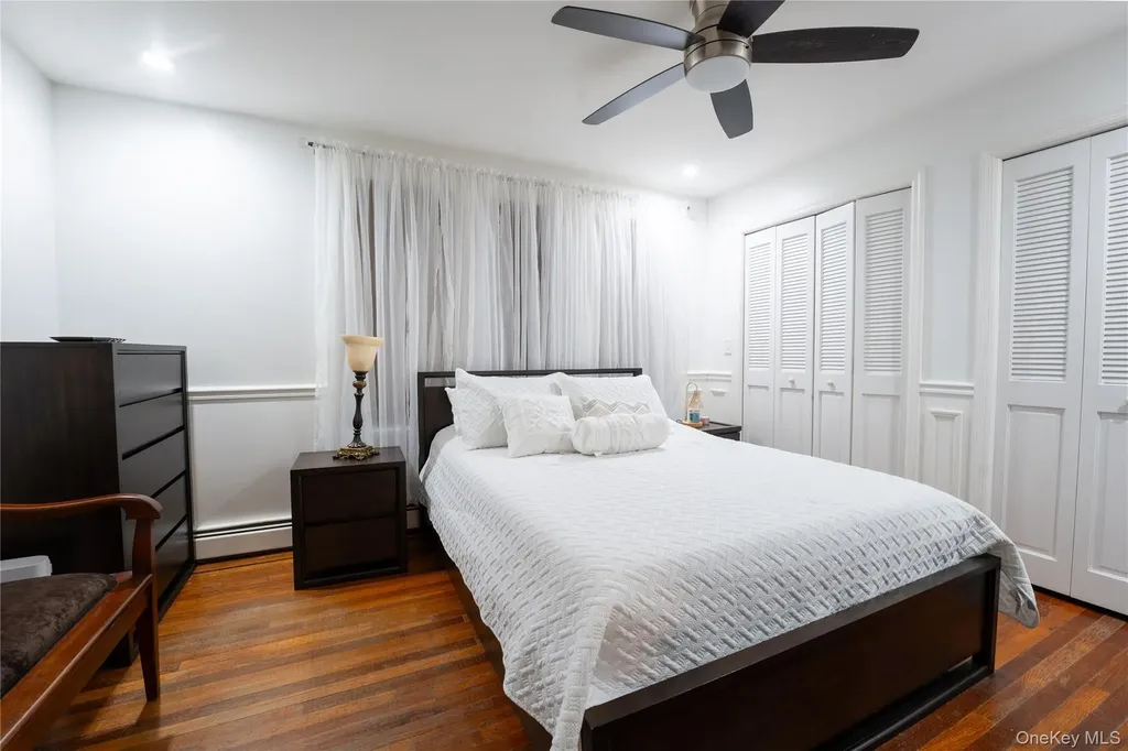 1925 Radcliff Avenue Bronx NY 10462