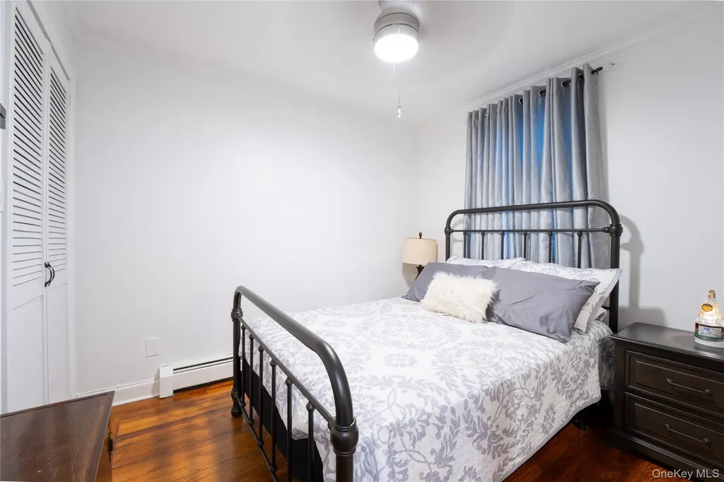 1925 Radcliff Avenue Bronx NY 10462