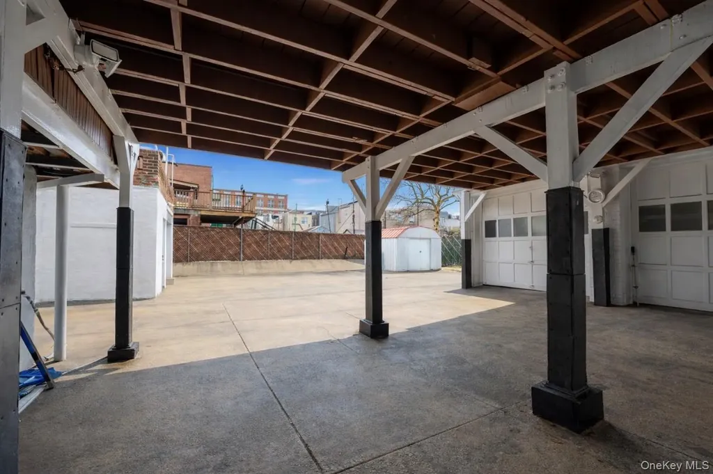 1925 Radcliff Avenue Bronx NY 10462