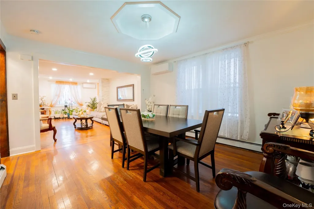1925 Radcliff Avenue Bronx NY 10462
