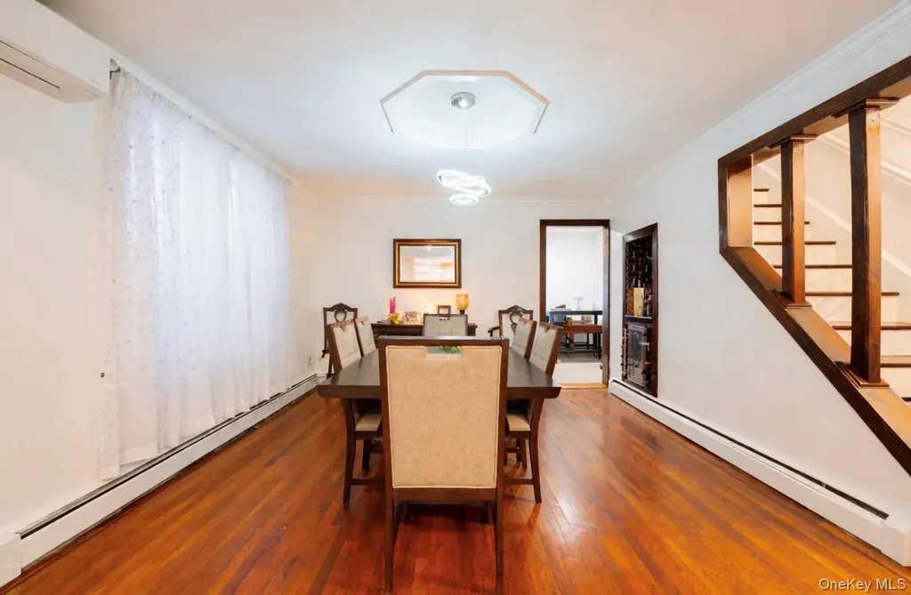 1925 Radcliff Avenue Bronx NY 10462