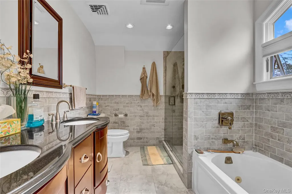 2070 Beverly Way Merrick NY 11566