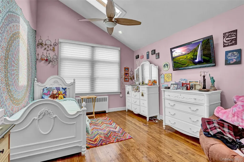 2070 Beverly Way Merrick NY 11566