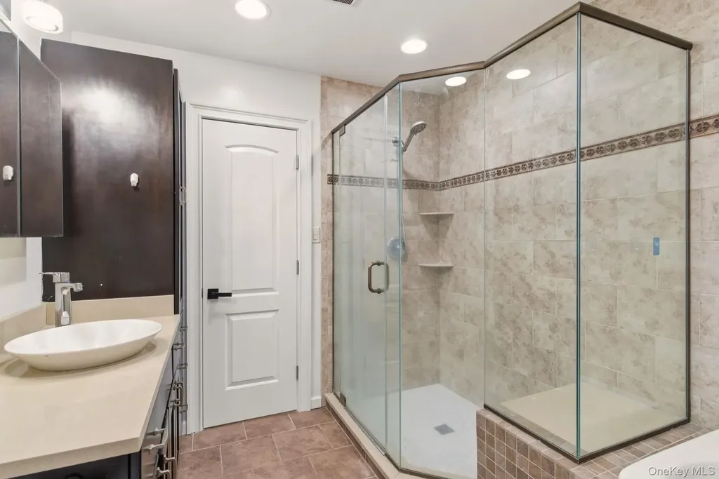 261 Vista Drive Jericho NY 11753