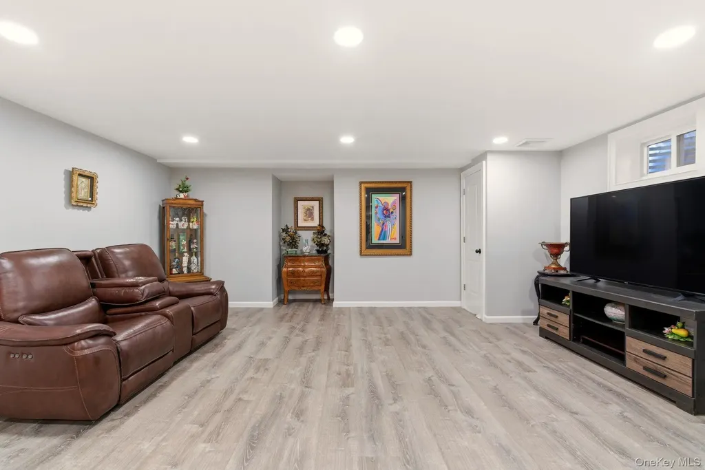 261 Vista Drive Jericho NY 11753