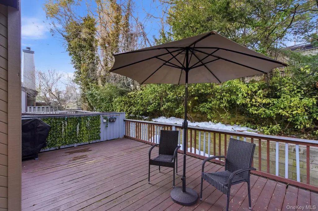 261 Vista Drive Jericho NY 11753