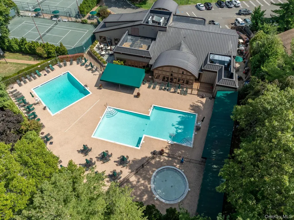 261 Vista Drive Jericho NY 11753