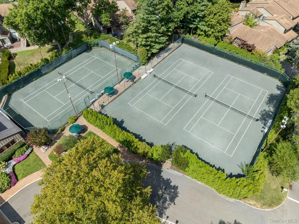 261 Vista Drive Jericho NY 11753