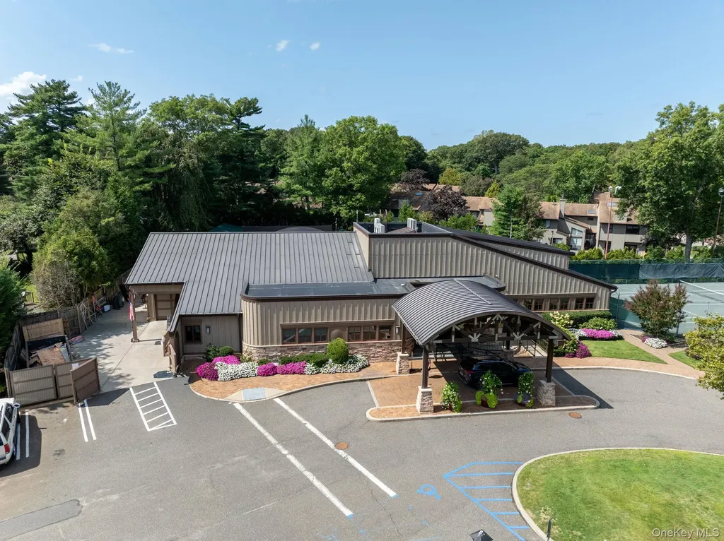 261 Vista Drive Jericho NY 11753