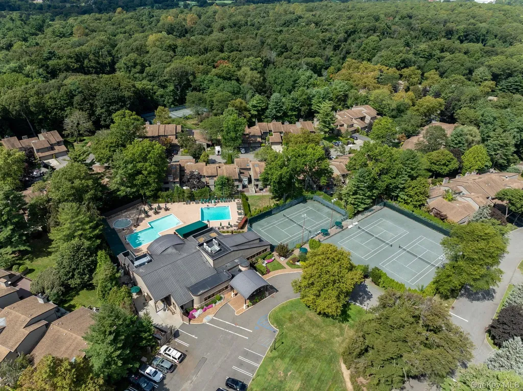 261 Vista Drive Jericho NY 11753