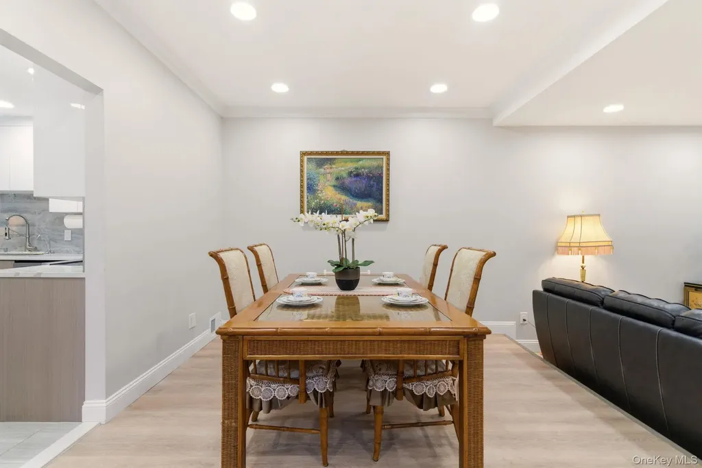 261 Vista Drive Jericho NY 11753