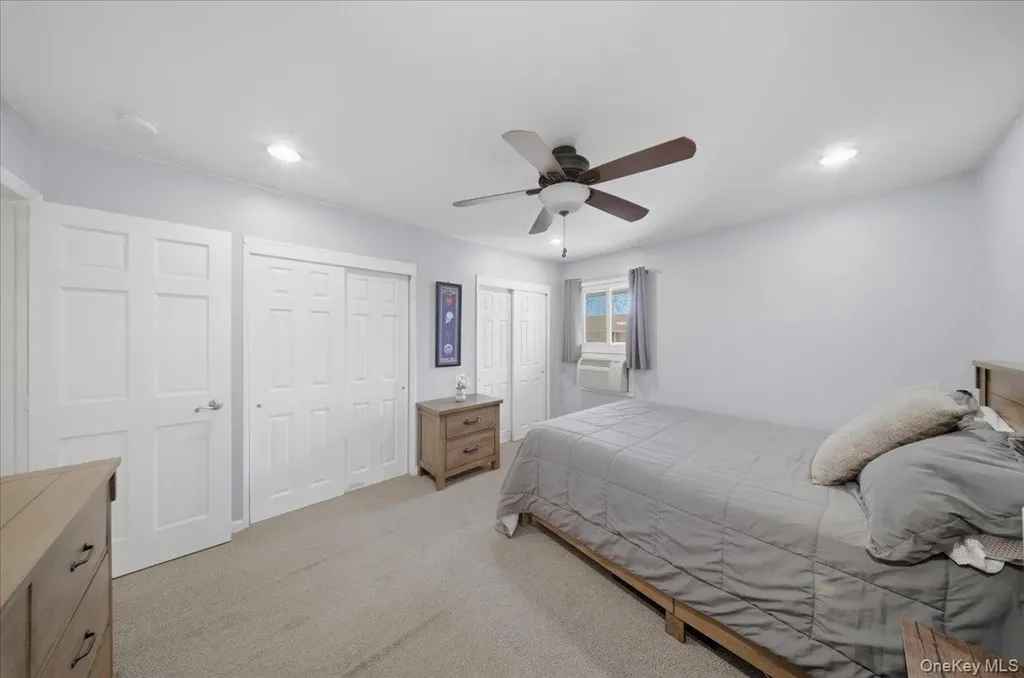 205 Edmunton Drive North Babylon NY 11703
