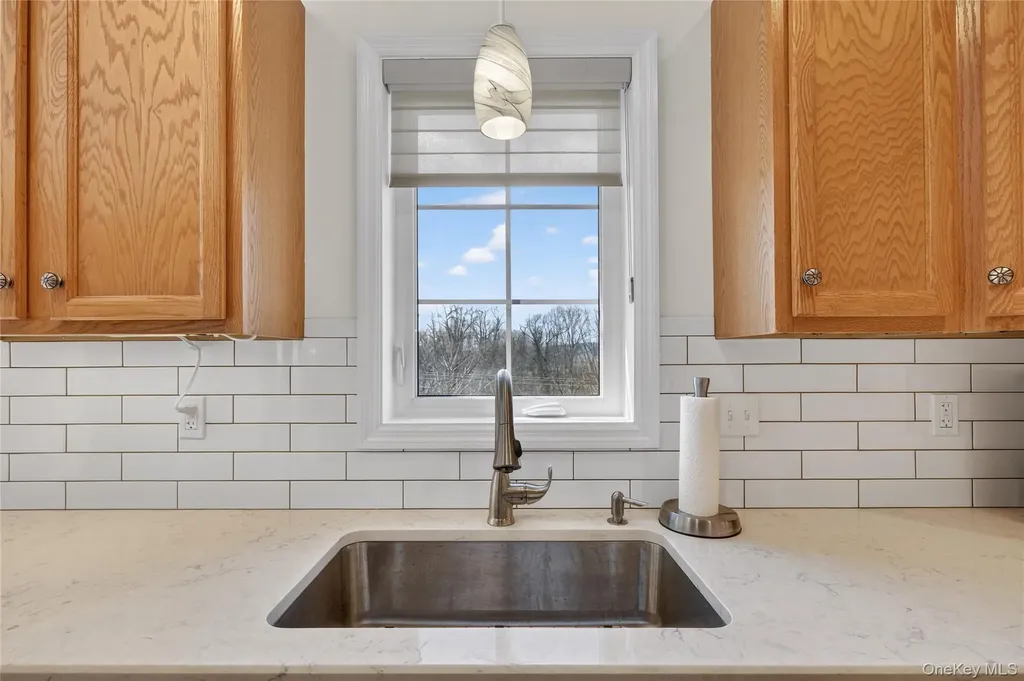 136 N River Drive Beacon NY 12508