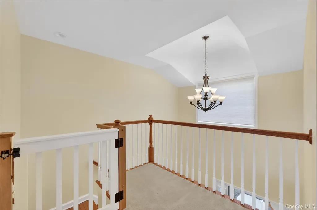 136 N River Drive Beacon NY 12508
