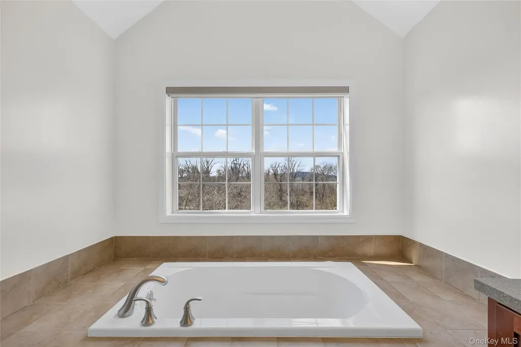 136 N River Drive Beacon NY 12508