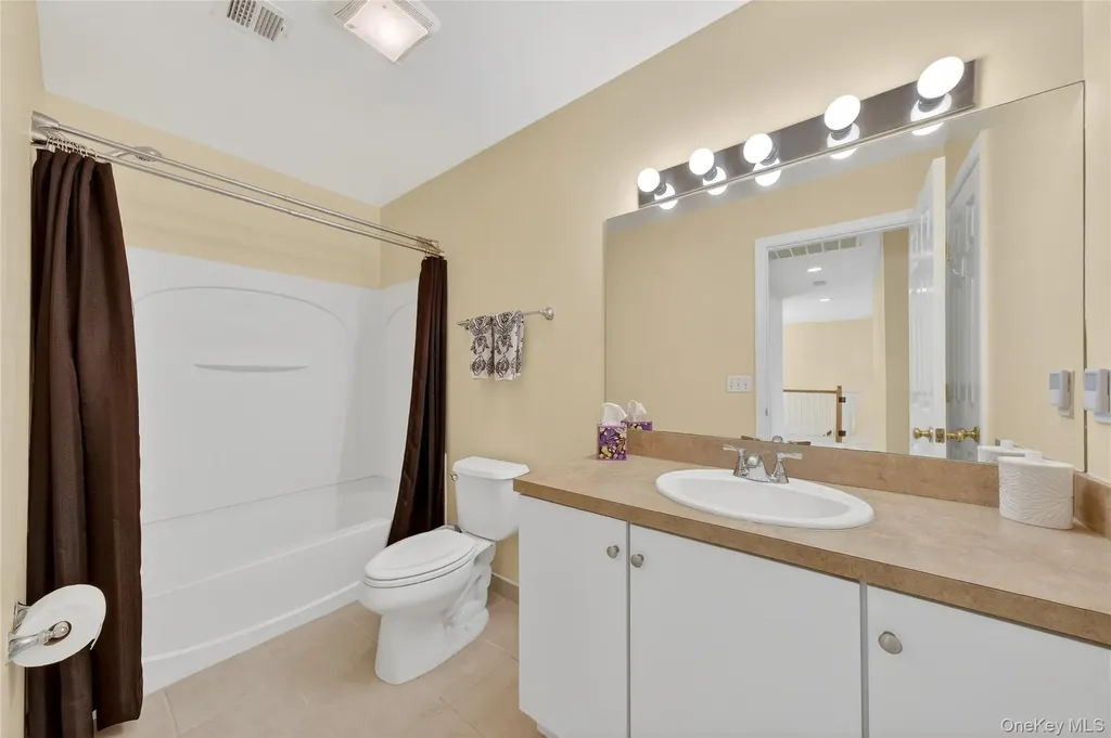 136 N River Drive Beacon NY 12508