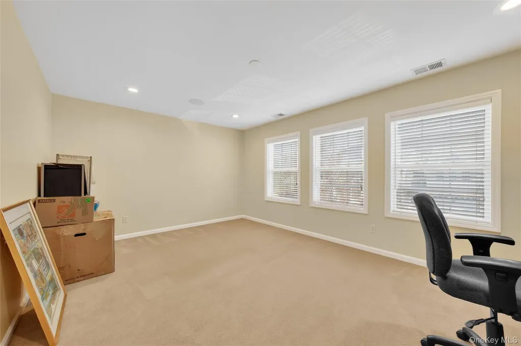 136 N River Drive Beacon NY 12508