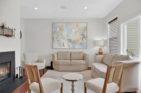 136 N River Drive Beacon NY 12508