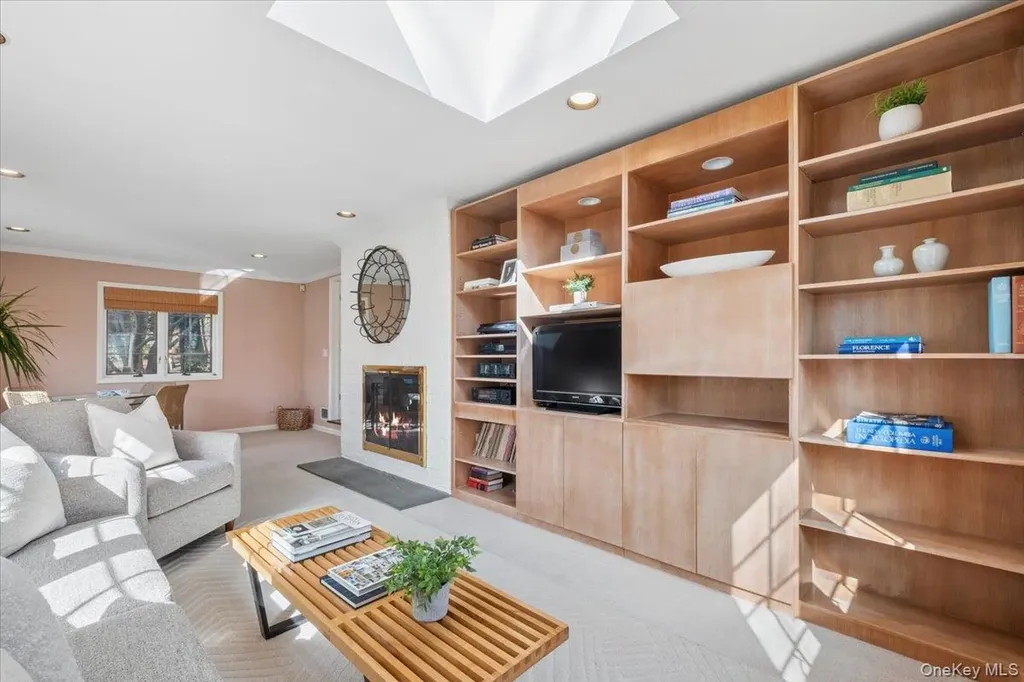 1 Normandy Lane Scarsdale NY 10583
