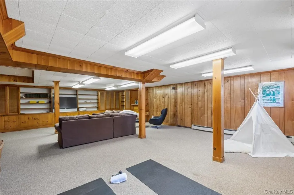 1 Normandy Lane Scarsdale NY 10583