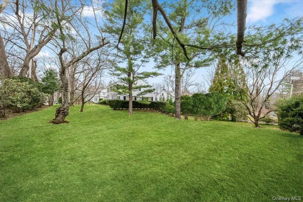 1 Normandy Lane Scarsdale NY 10583