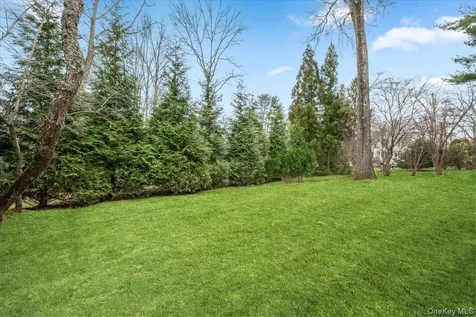 1 Normandy Lane Scarsdale NY 10583