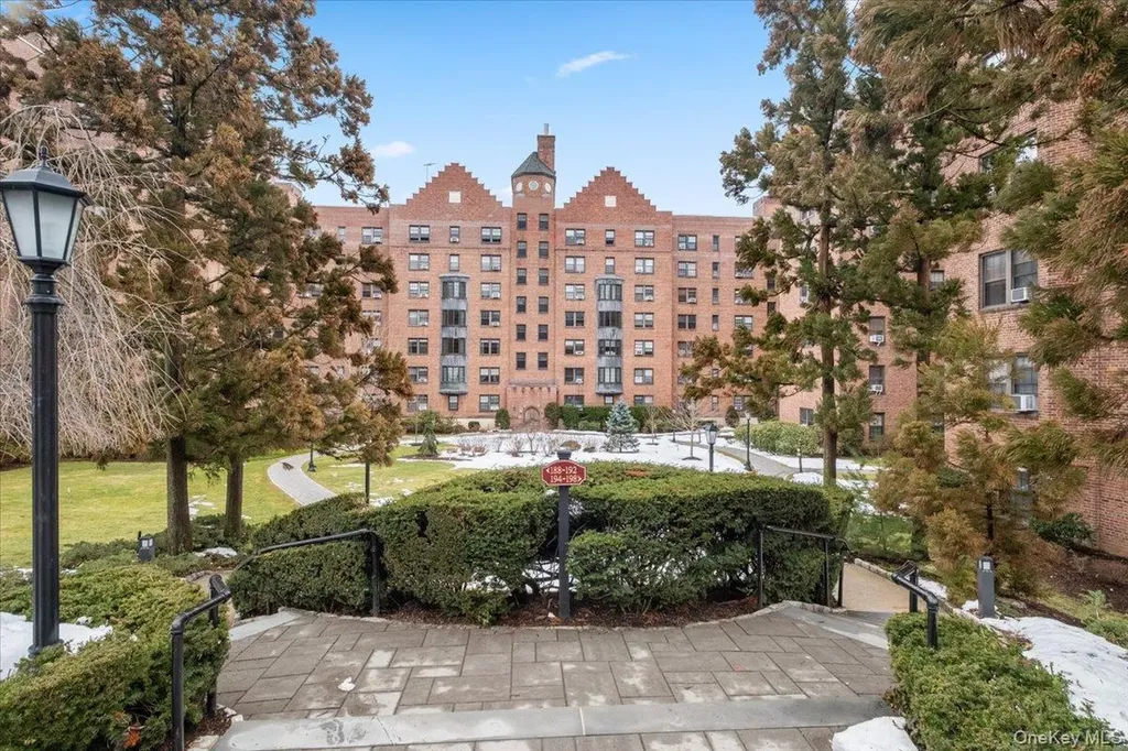 190 Garth Road Scarsdale NY 10583