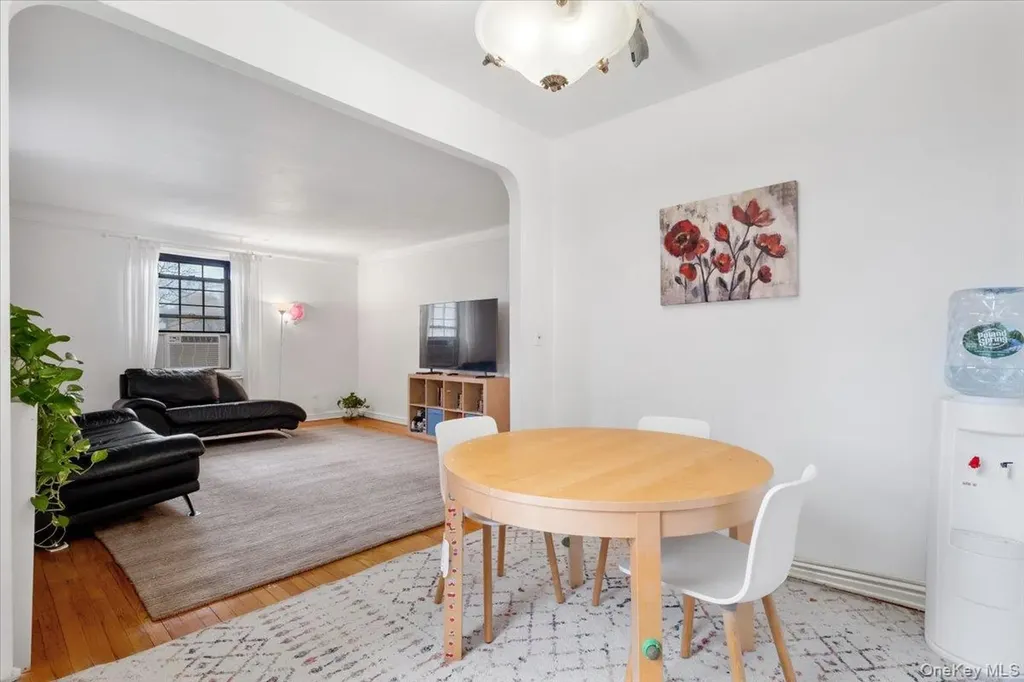 190 Garth Road Scarsdale NY 10583