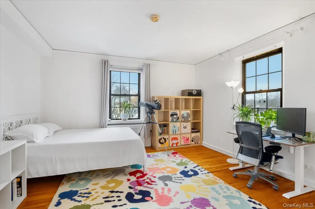 190 Garth Road Scarsdale NY 10583
