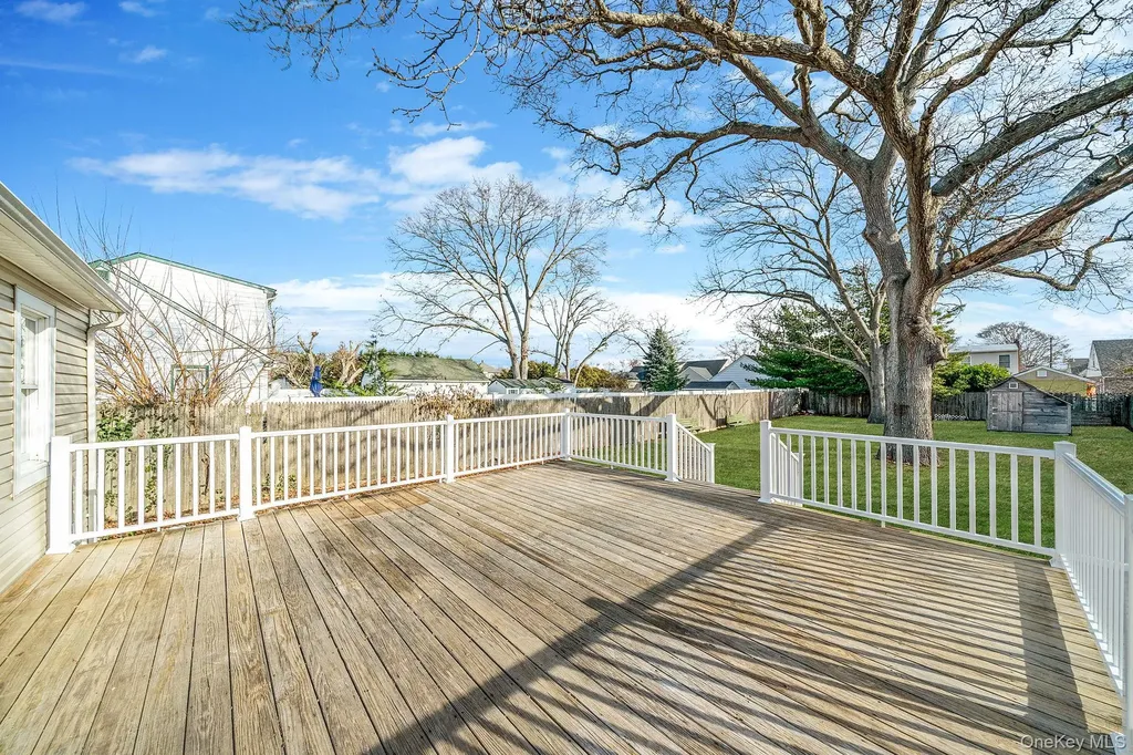 31 Walnut Avenue Patchogue NY 11772