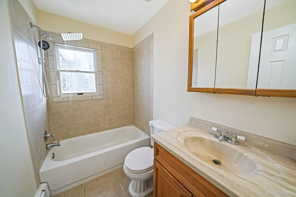 31 Walnut Avenue Patchogue NY 11772