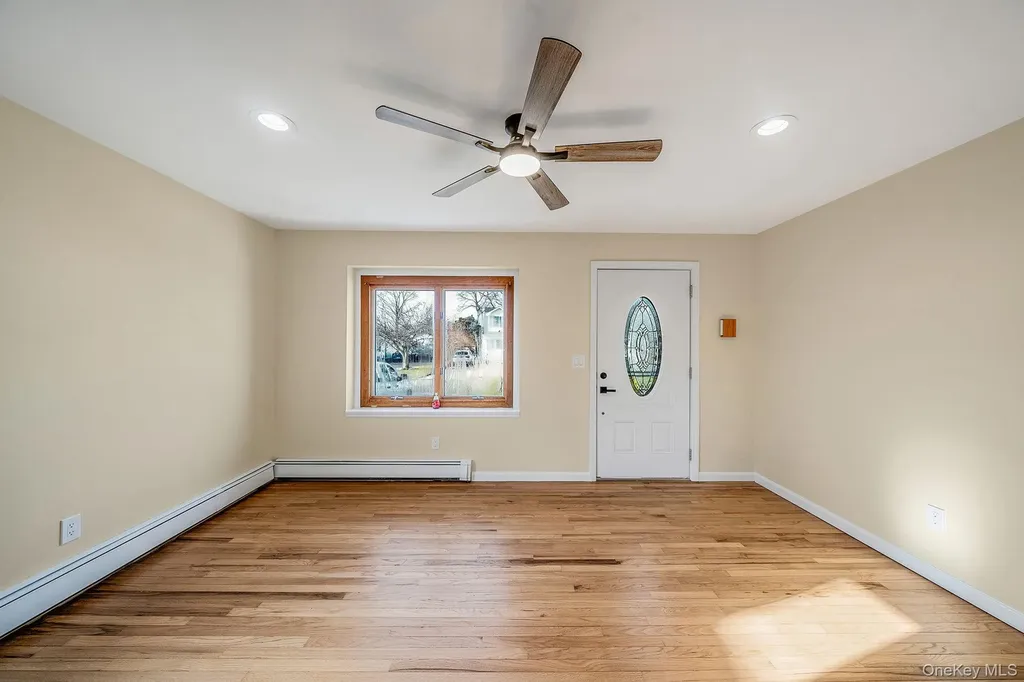 31 Walnut Avenue Patchogue NY 11772