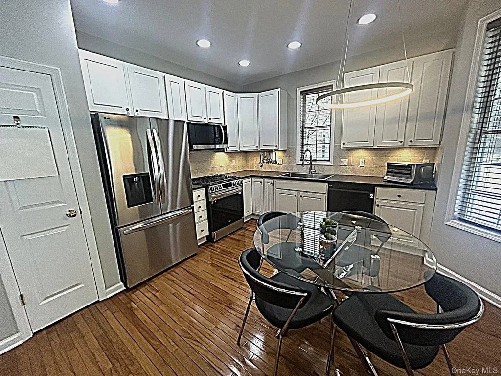 7 Limerick Court White Plains NY 10603