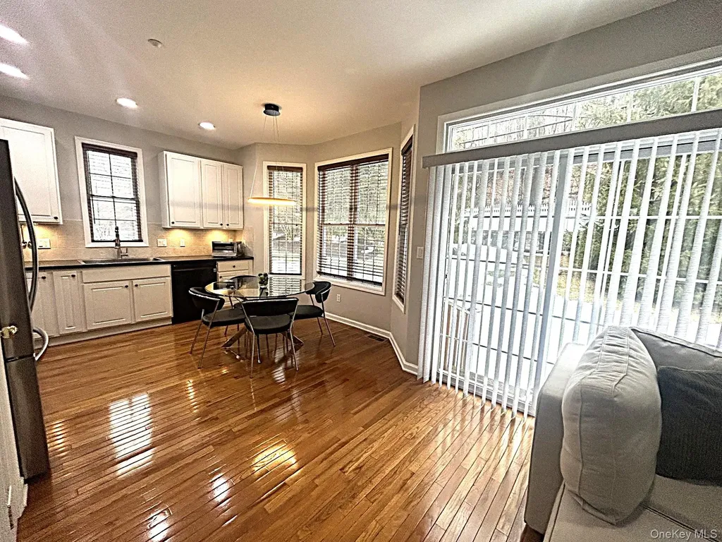 7 Limerick Court White Plains NY 10603