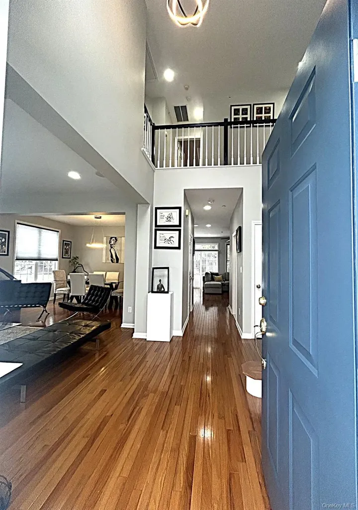 7 Limerick Court White Plains NY 10603