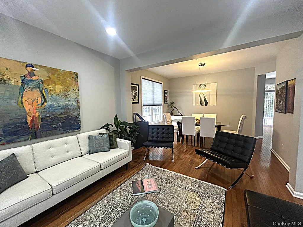 7 Limerick Court White Plains NY 10603
