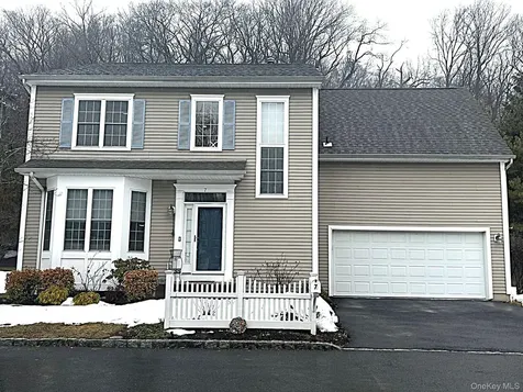 7 Limerick Court White Plains NY 10603