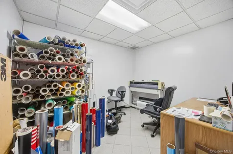 38-56 11th Street Long Island City NY 11101