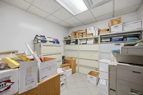 38-56 11th Street Long Island City NY 11101