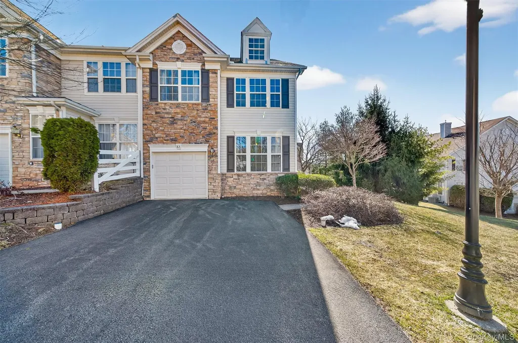 83 Barr Lane Monroe NY 10950