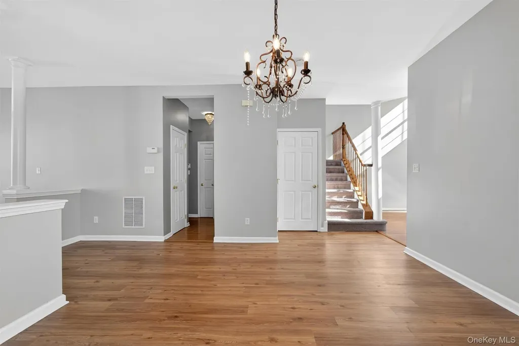 83 Barr Lane Monroe NY 10950