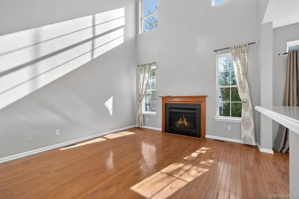 83 Barr Lane Monroe NY 10950